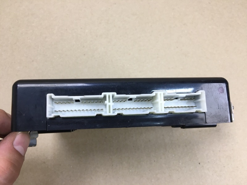 Блок электронный SONATA YF 10-14 2011 YF 2.4 G4KJ