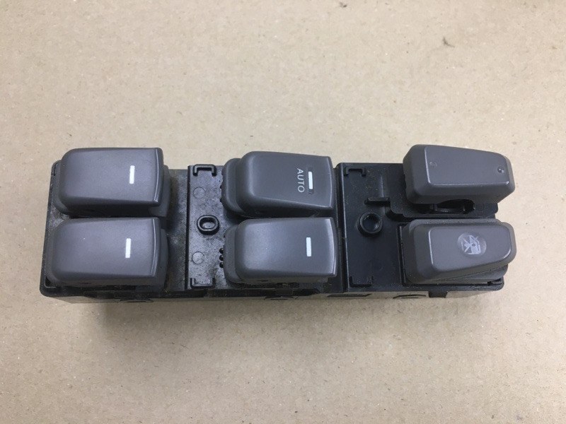 Блок управления стеклоподъемниками HYUNDAI SONATA YF 10-14 2011 YF 2.4 G4KJ 93570-3S000RAS Б/У