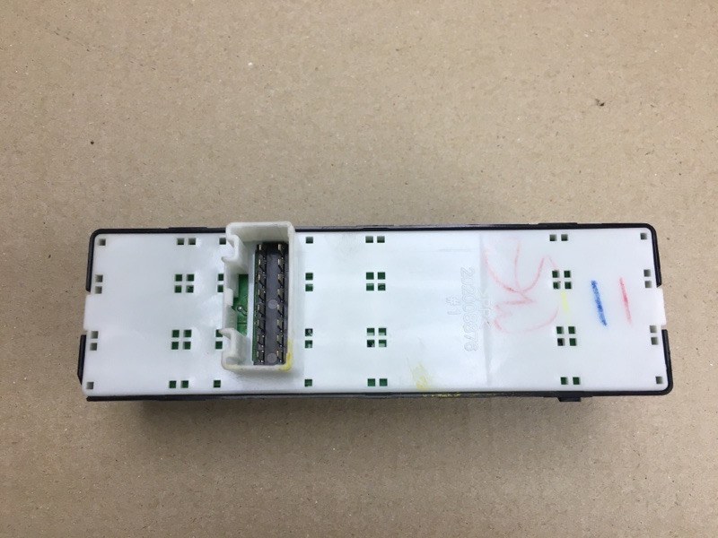 Блок управления стеклоподъемниками SONATA YF 10-14 2011 YF 2.4 G4KJ