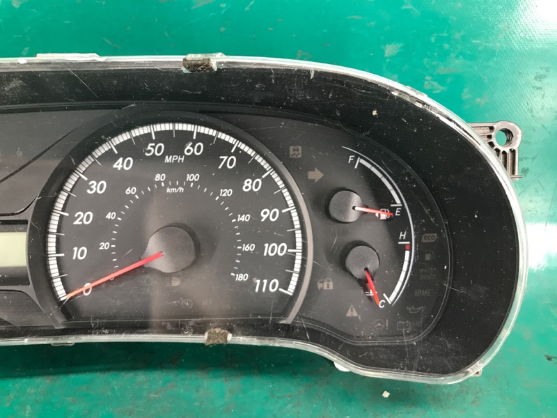 Панель приборов SIENNA 11-16 Минивэн