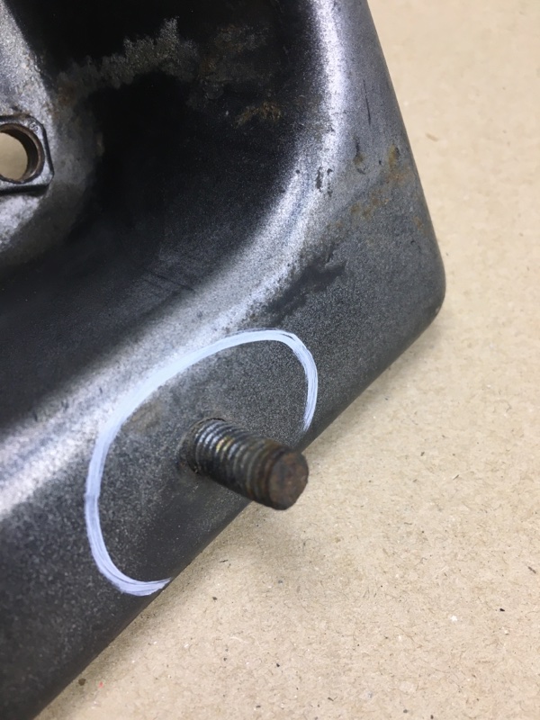 Кронштейн усилителя заднего бампера левый SONATA YF 10-14 2011 YF 2.4 G4KJ