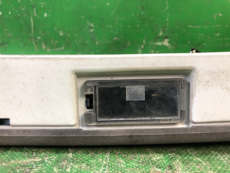 Панель подсветки номера задний FIESTA 08-17 2012 1.6 C16HDEX