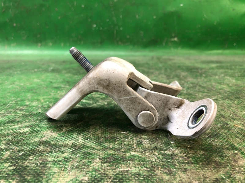 Петля двери верхняя задняя левая FORD FIESTA 08-17 1.6 C16HDEX