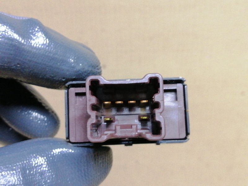 Кнопка обогрева сидений задняя правая INFINITI QX60/JX35 12-20 3.5 VQ35DE