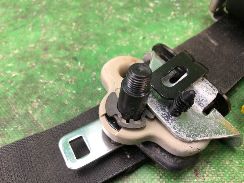 Ремень безопасности передний правый FORD FIESTA 08-17 1.6 C16HDEX