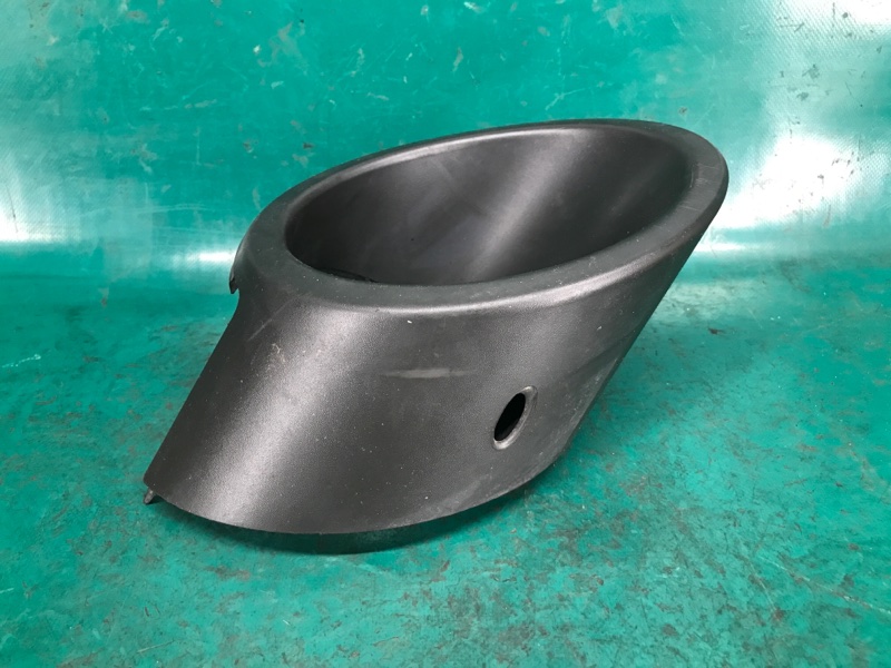 Накладка противотуманной фары правая ENDEAVOR 03-11 2003 Внедорожник 3.8