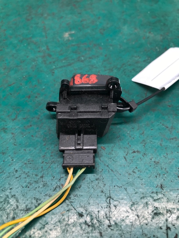 Кнопки на руль правые FORTE/CERATO TD 08-13 2012 Седан G4KD 2.0L