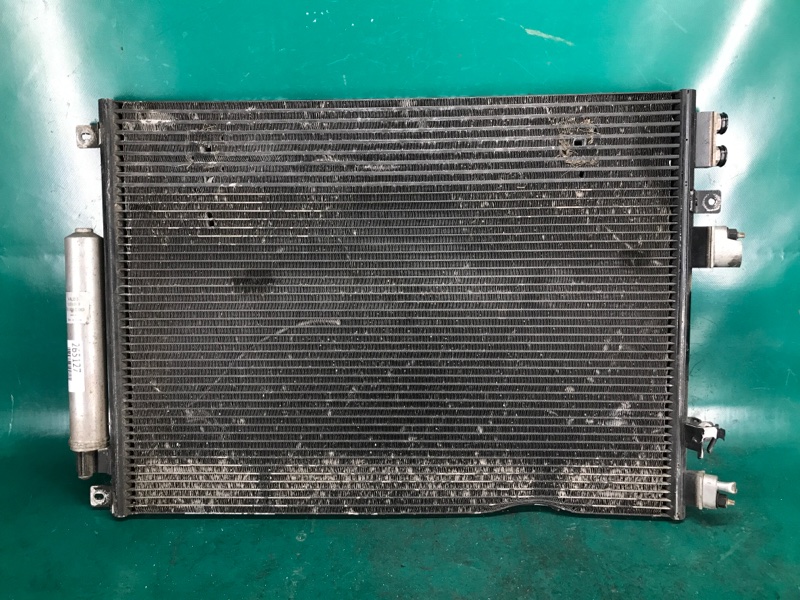 Радиатор кондиционера CHRYSLER 300 04-10 СЕДАН 5137693AB Б/У