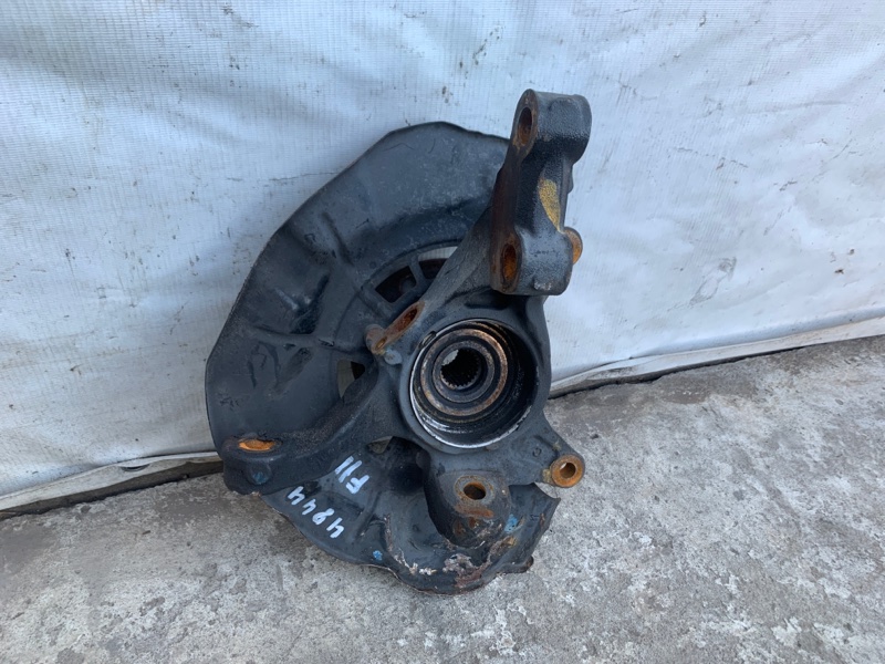 Кулак поворотный левый CAMRY 40 06-11 2007 2.4 2AZFXE