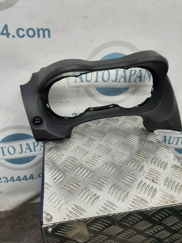 Накладка торпедо MITSUBISHI LANCER X 10 07-15 8060A047XA Б/У