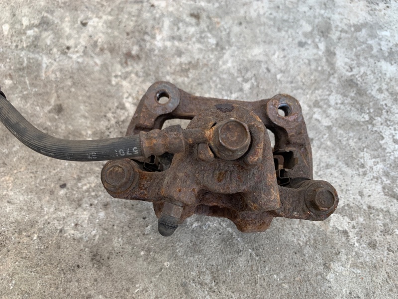 Суппорт тормозной задний левый ACURA MDX (YD1) 00-06 3.5 Суппорт тормозной задний левый ACURA MDX (YD1) 00-06 3.5