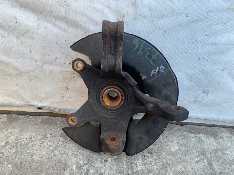 Кулак поворотный правый ACURA MDX (YD1) 00-06 2002 3.5 51211-S3V-A01 Б/У