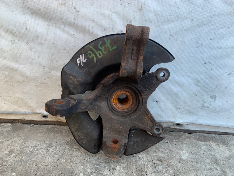 Кулак поворотный левый ACURA MDX (YD1) 00-06 2002 3.5 51216-S3V-A01 Б/У