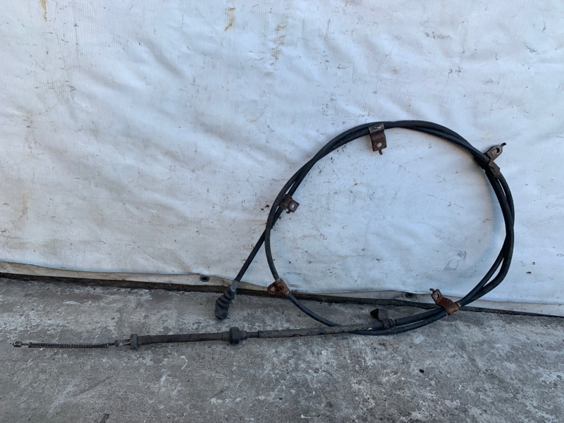 Трос стояночного тормоза правый MDX (YD1) 00-06 2002 3.5