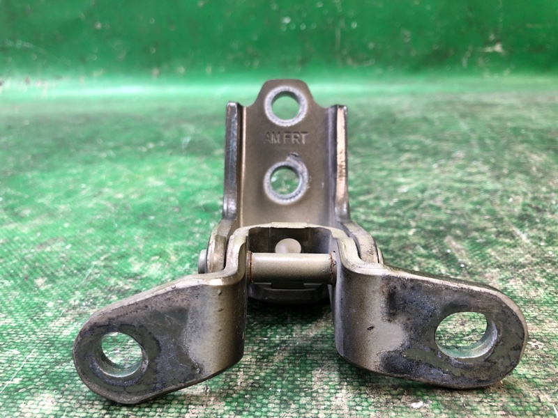 Петля двери верхняя передняя правая SOUL AM 08-13 2011 G4NA Петля двери верхняя передняя правая SOUL AM 08-13 2011 G4NA