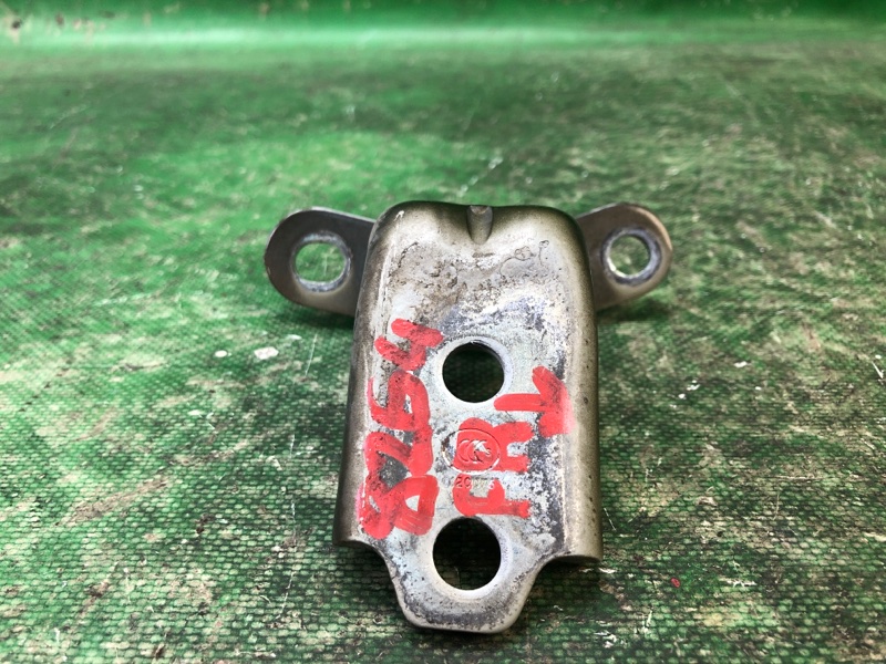 Запчасть петля двери нижняя передняя правая KIA SOUL AM 08-13 2011 G4NA 79320-2K000 Б/У Петля двери нижняя передняя правая KIA SOUL AM 08-13 2011 G4NA 79320-2K000 Б/У