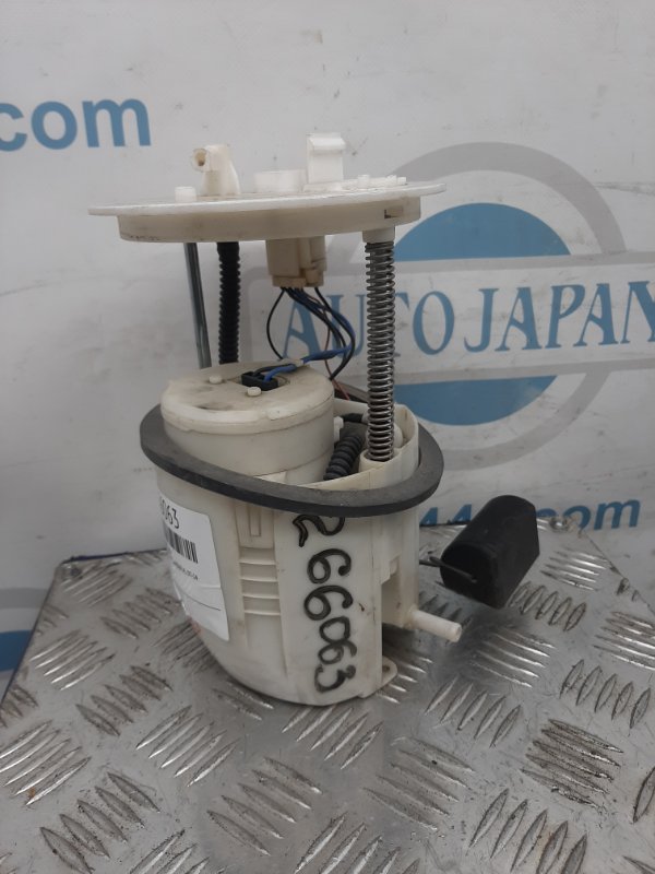 Топливный насос MITSUBISHI OUTLANDER XL 05-13 1760A153 Б/У