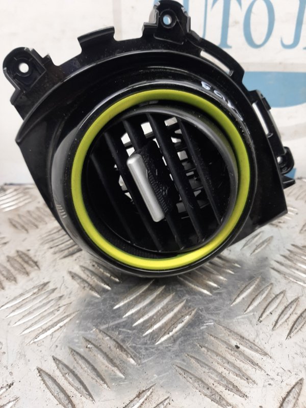 Дефлектор воздушный правый HYUNDAI KONA OS 17-23 Дефлектор воздушный правый HYUNDAI KONA OS 17-23