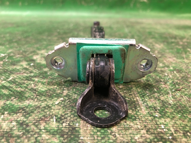 Ограничитель двери задний правый KIA SOUL AM 08-13 G4NA