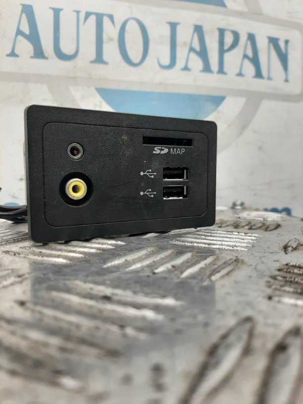 USB адаптер INFINITI Q50 15-20 284H3-4GA0C Б/У