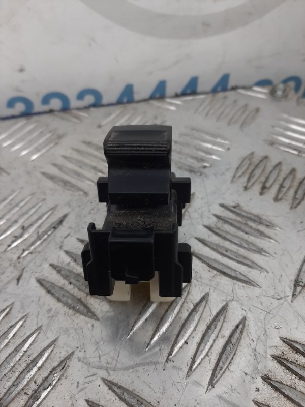 Кнопка стеклоподъемника задняя левая COROLLA 150 06-13