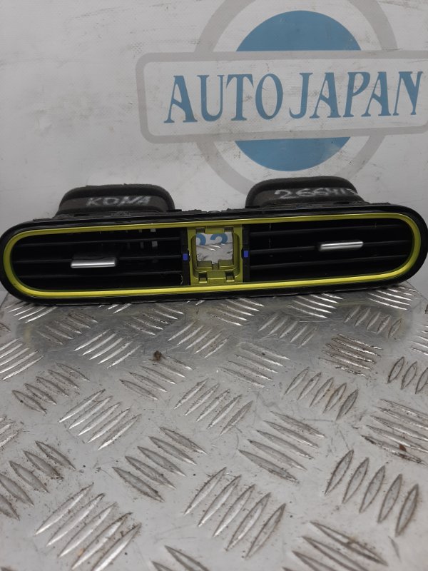 Накладка торпедо центр. HYUNDAI KONA OS 17-23 97410-J9110-MMG Б/У