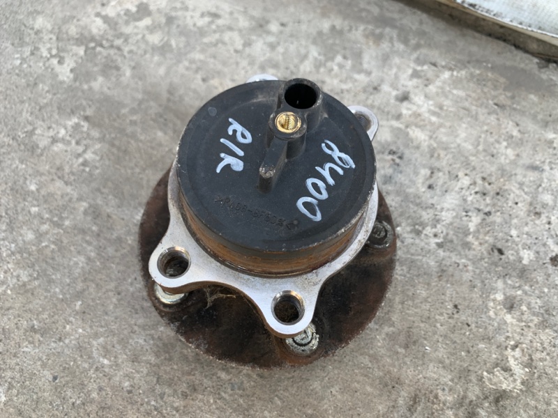 Ступица задняя OUTLANDER GF 12- 2016 GF8W 2.4 4J12 Ступица задняя OUTLANDER GF 12- 2016 GF8W 2.4 4J12