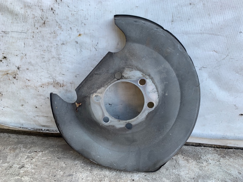 Защита тормозного диска задняя левая MITSUBISHI OUTLANDER GF 12- GF8W 2.4 4J12 Защита тормозного диска задняя левая MITSUBISHI OUTLANDER GF 12- GF8W 2.4 4J12