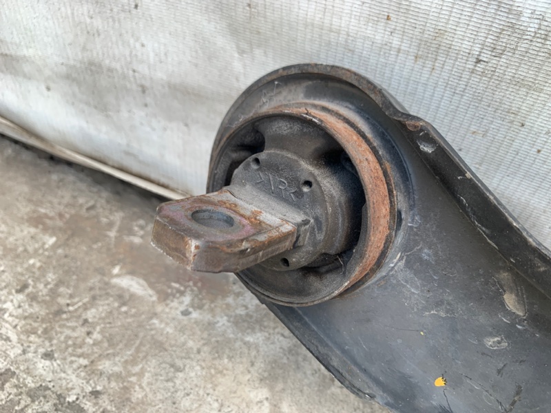 Рычаг задней подвески продольный правый OUTLANDER GF 12- 2016 GF8W 2.4 4J12