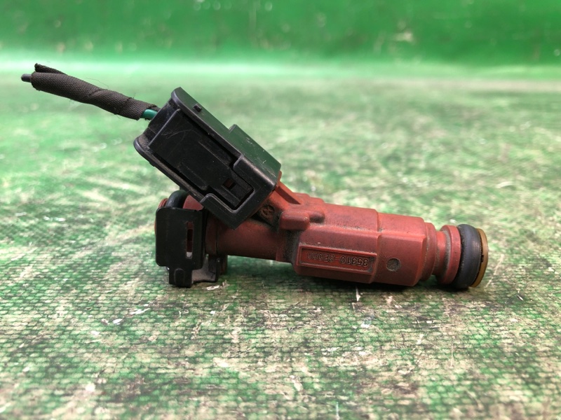 Запчасть форсунка топливная KIA SOUL AM 08-13 2011 G4NA 35310-2E000 Б/У Форсунка топливная KIA SOUL AM 08-13 2011 G4NA 35310-2E000 Б/У