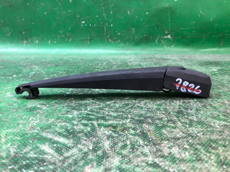 Поводок стеклоочистителя задний KIA SOUL AM 08-13 2011 G4NA 98811-2K001 Б/У