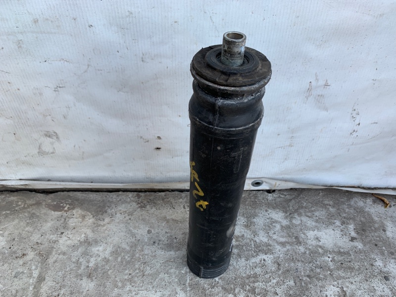 Пыльник амортизатора задний CT200 11-17 2013 1.8 2ZRFXE Пыльник амортизатора задний CT200 11-17 2013 1.8 2ZRFXE