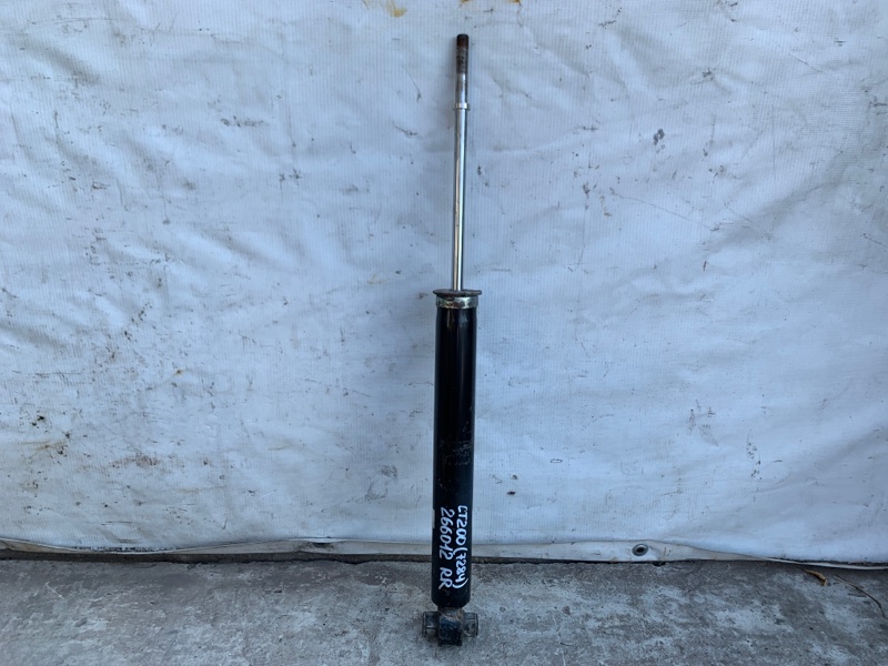 Амортизатор задний LEXUS CT200 11-17 2013 1.8 2ZRFXE 48530-79136 Б/У