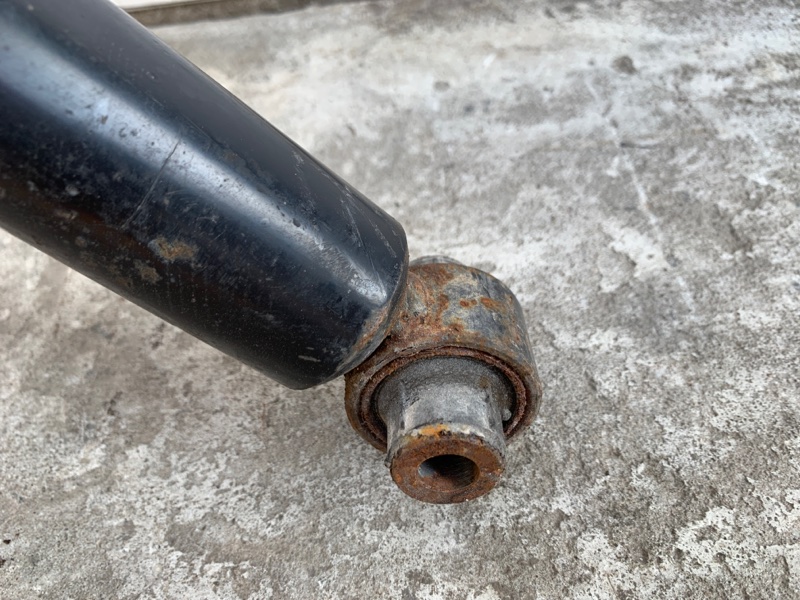 Амортизатор задний CT200 11-17 2013 1.8 2ZRFXE