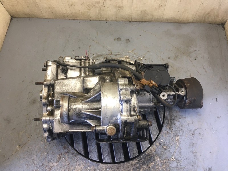 Раздаточная коробка MITSUBISHI PAJERO 06-21 3.2D - Turbo Раздаточная коробка MITSUBISHI PAJERO 06-21 3.2D - Turbo