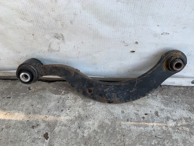 Рычаг задней подвески поперечный верхний правый CT200 11-17 2013 1.8 2ZRFXE