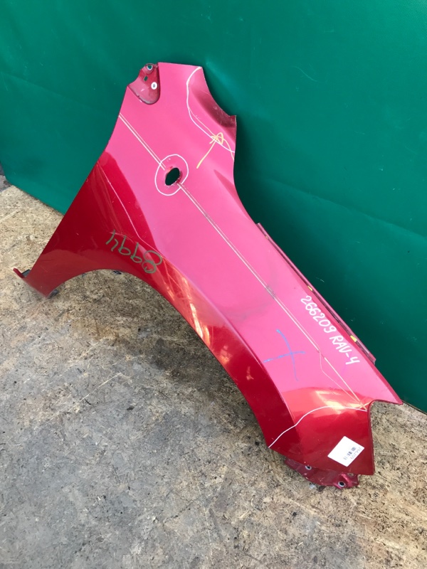 Крыло переднее правое TOYOTA RAV4 05-12 3.5 2GR-FE