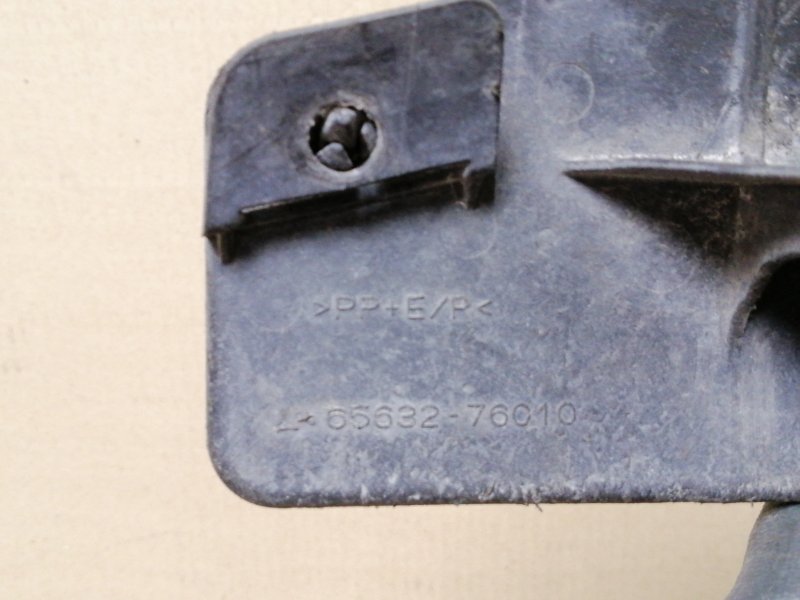 Брызговик задний левый CT200 11-17 2013 1.8 2ZRFXE Брызговик задний левый CT200 11-17 2013 1.8 2ZRFXE