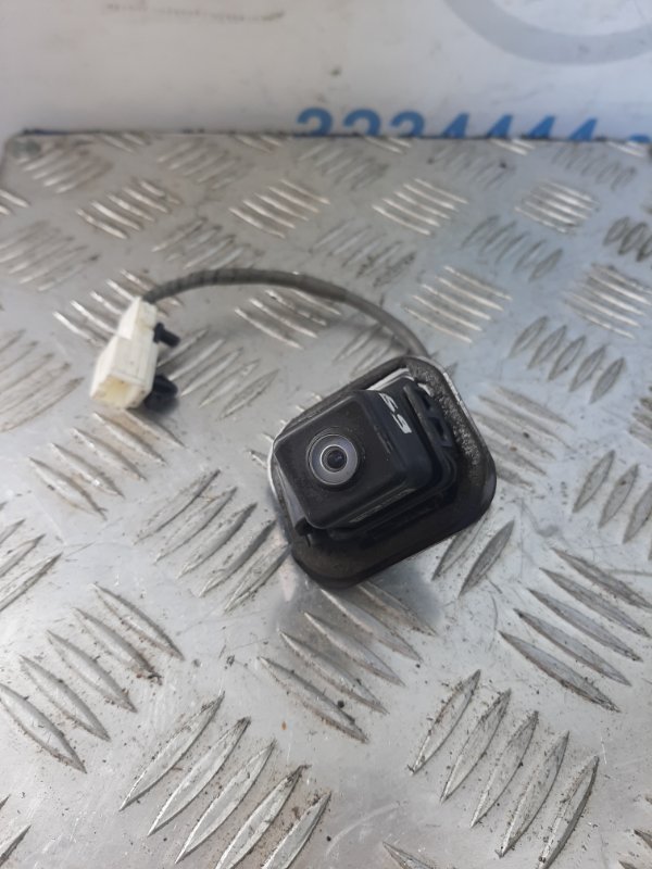 Камера заднего вида задняя INFINITI M35/M45 04-10 28442-EG01A Б/У