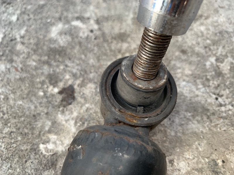 Амортизатор задний X-TRAIL/ROGUE T32 13-20 2014 2.5 QR25DE