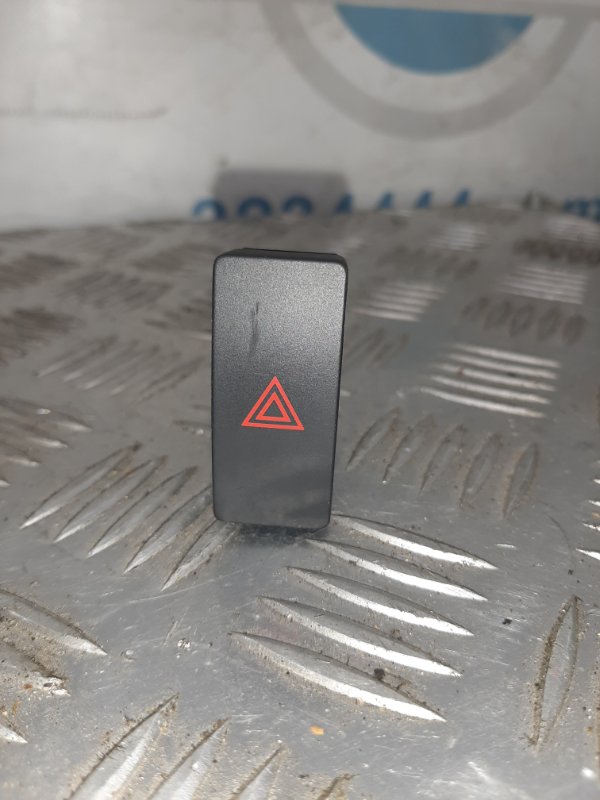 Кнопка аварийной сигнализации MAZDA CX-5 (KE) 11-17 KD45-66-4H0 Б/У