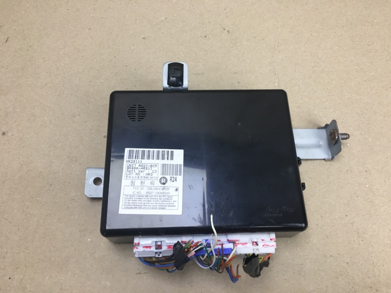 Запчасть блок электронный HYUNDAI SONATA YF 10-14 2012 Седан 2.4 G4KK 95400-4R211 Б/У Блок электронный HYUNDAI SONATA YF 10-14 2012 Седан 2.4 G4KK 95400-4R211 Б/У