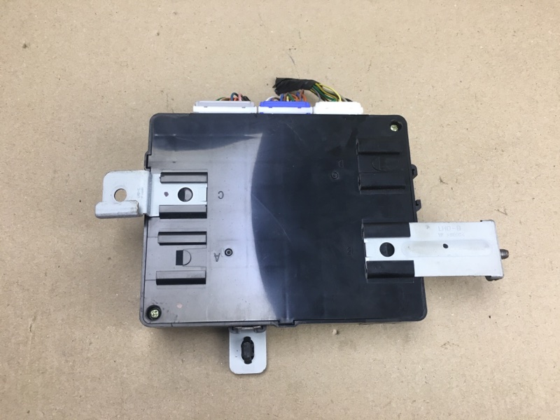 Блок электронный SONATA YF 10-14 2012 Седан 2.4 G4KK Блок электронный SONATA YF 10-14 2012 Седан 2.4 G4KK