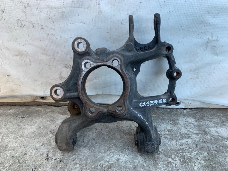 Цапфа правая MAZDA CX-5 (KE) 11-17 2016 2.5 KD33-26-11XA Б/У