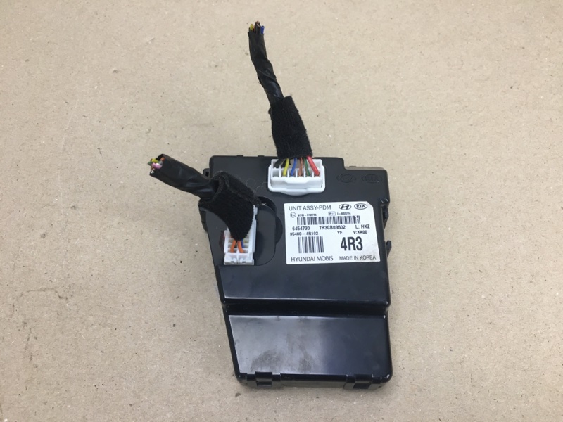 Запчасть блок электронный HYUNDAI SONATA YF 10-14 2012 Седан 2.4 G4KK 95460-4R102 Б/У Блок электронный HYUNDAI SONATA YF 10-14 2012 Седан 2.4 G4KK 95460-4R102 Б/У