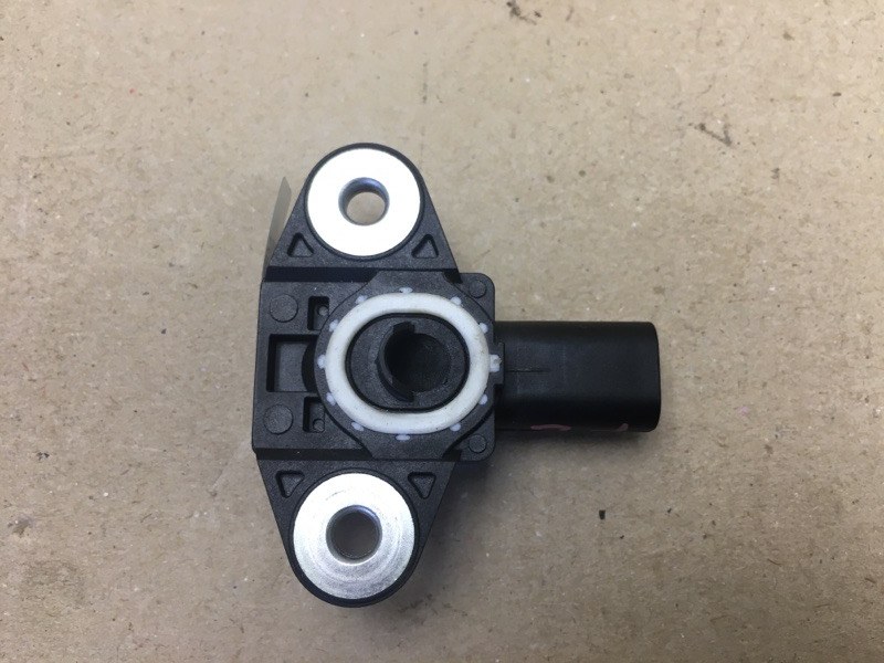 Датчик удара SONATA YF 10-14 2012 Седан 2.4 G4KK Датчик удара SONATA YF 10-14 2012 Седан 2.4 G4KK