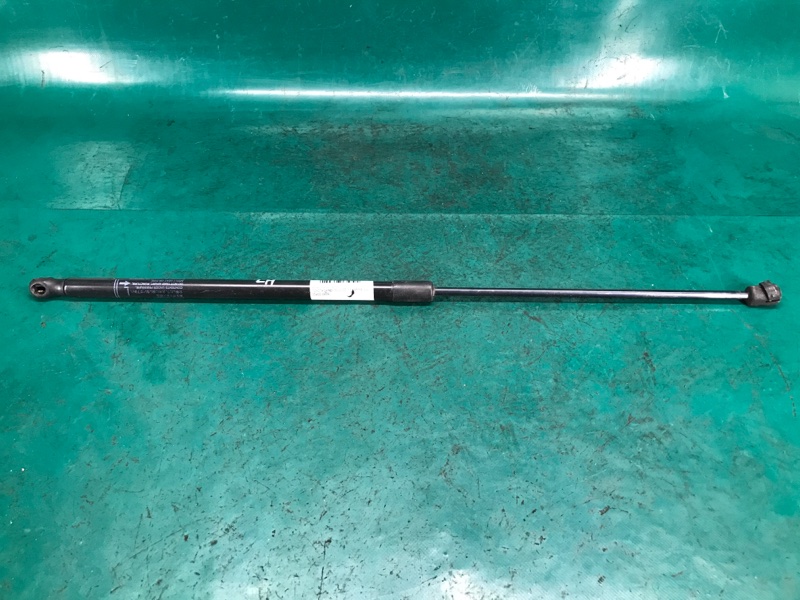 Амортизатор капота левый TOYOTA CAMRY 50 12-15 2013 2.5 2ARFXE 53450-06081 Б/У