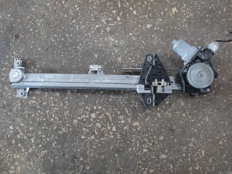 Стеклоподъемник задний левый MDX (YD2) 06-13 YD2 Стеклоподъемник задний левый MDX (YD2) 06-13 YD2