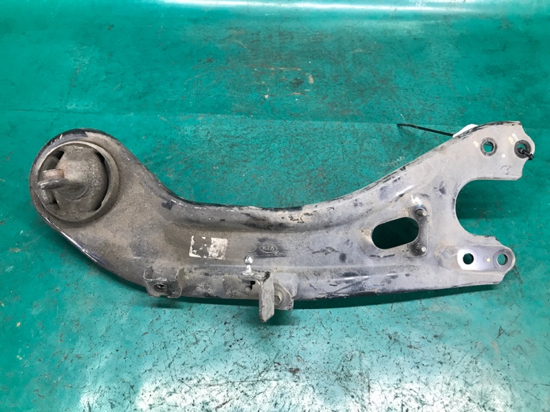 Рычаг задней подвески продольный правый KIA OPTIMA TF 11-16 2013 TF 2.4 G4KK 55280-2T000 Б/У