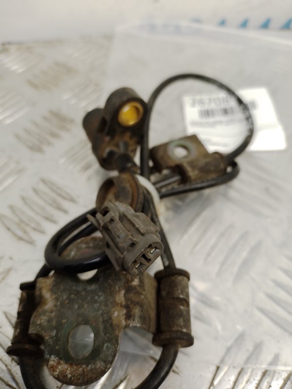 Датчик ABS передний правый IMPREZA 00-07 GD/GG